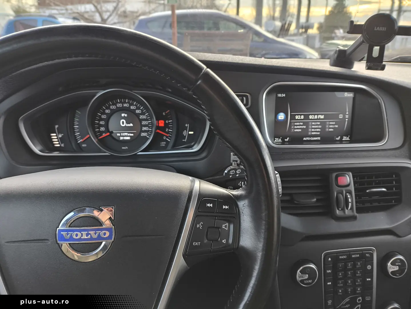 Volvo V40