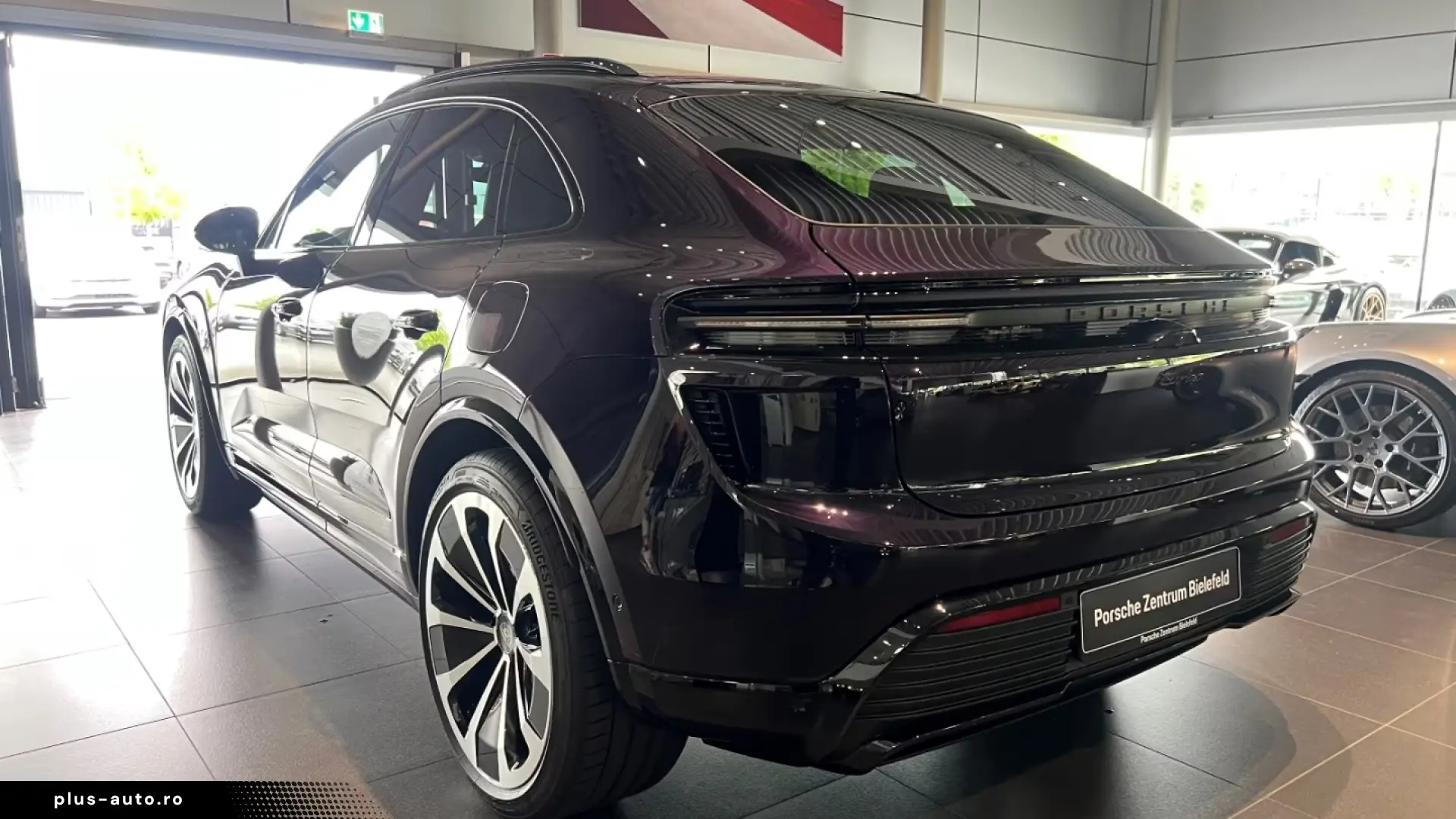 Porsche Macan Turbo BOSE