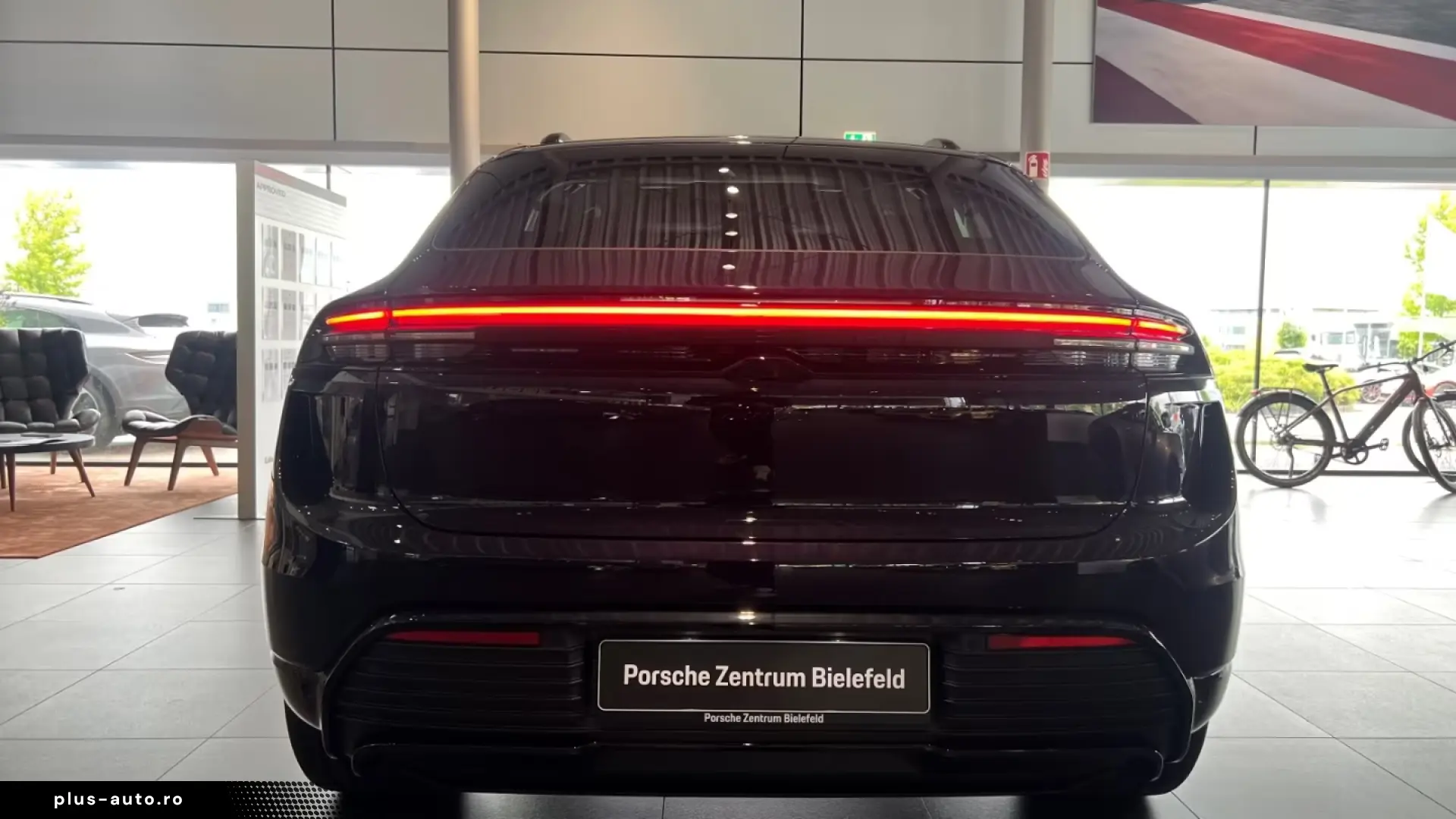 Porsche Macan Turbo BOSE