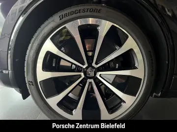 Porsche Macan Turbo BOSE