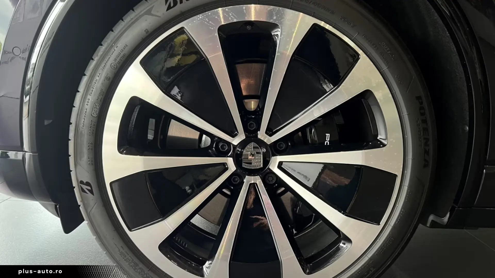 Porsche Macan Turbo BOSE