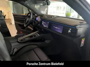 Porsche Macan Turbo BOSE