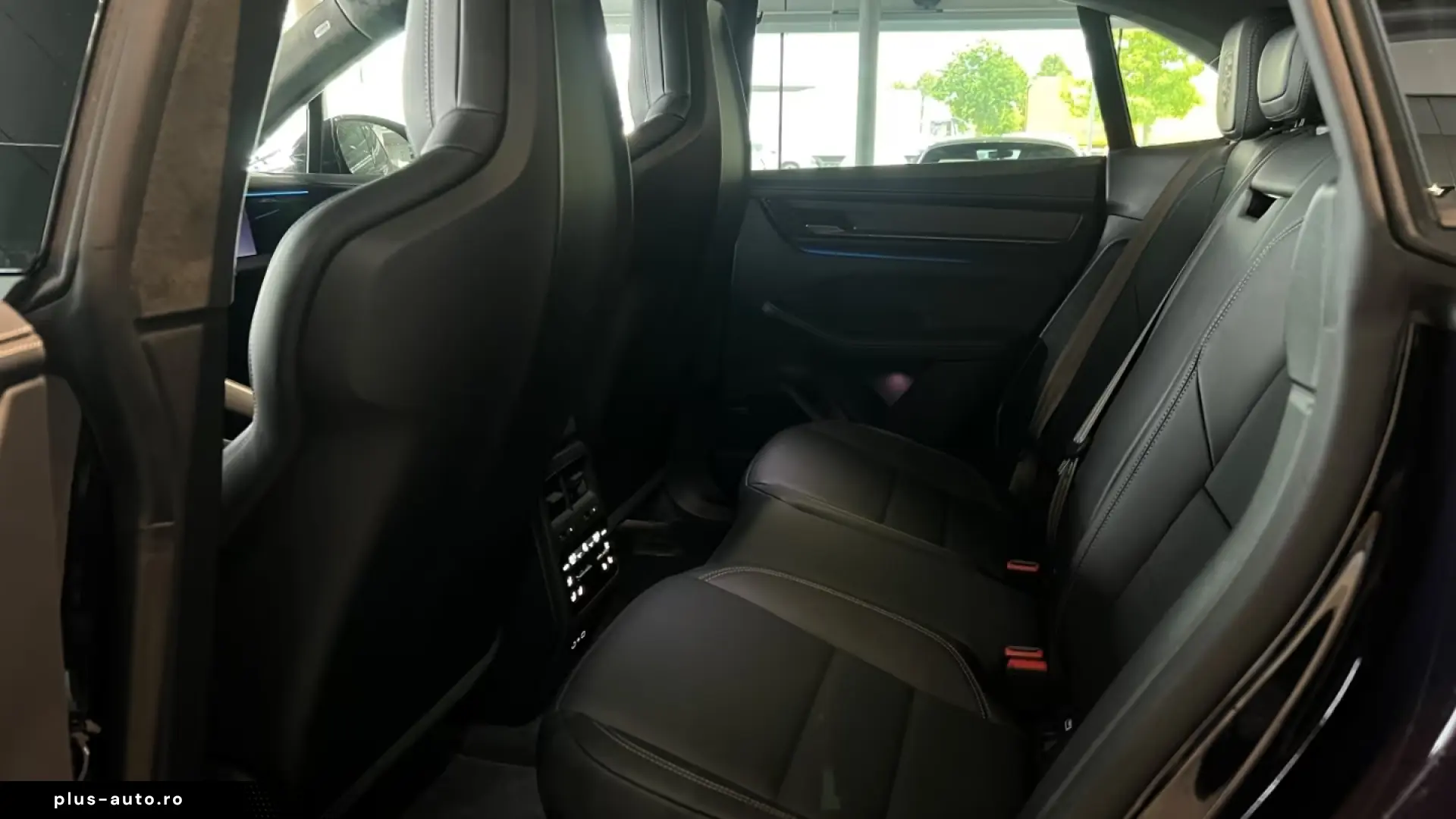 Porsche Macan Turbo BOSE