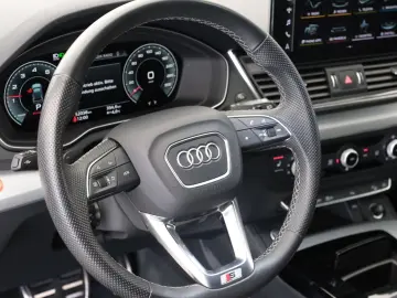 AUDI Q5 45 TFSI quattro S line ACC