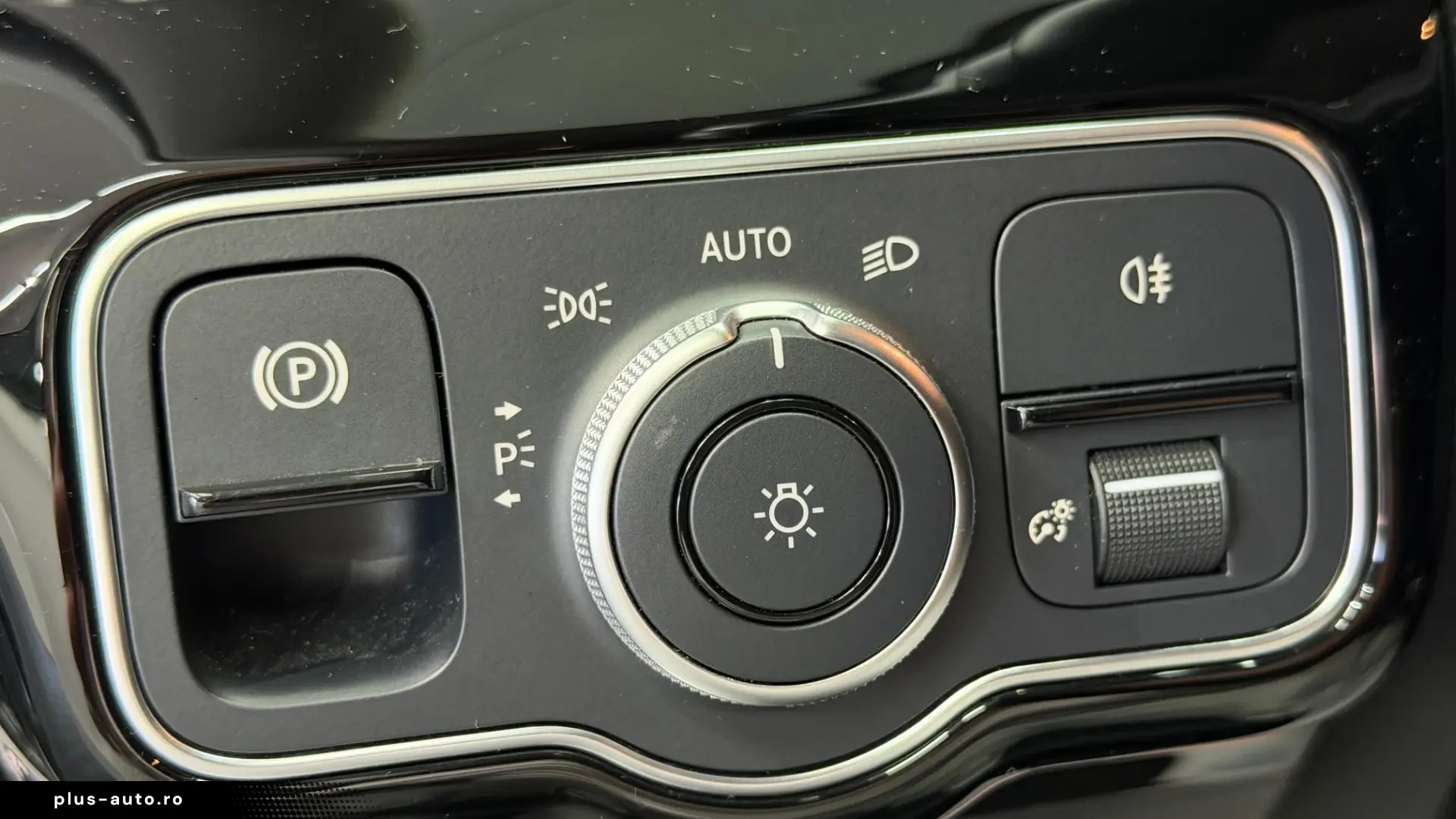 MERCEDES-BENZ A 250 e 8G-DCT Advanced Progressive Limousine