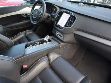 VOLVO XC90 B5 D AWD Ultimate Bright