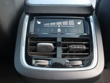 VOLVO XC90 B5 D AWD Ultimate Bright