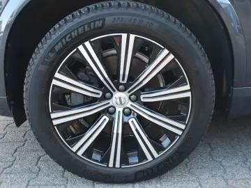 VOLVO XC90 B5 D AWD Ultimate Bright