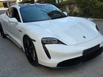 PORSCHE Taycan Pano ACC ALU21  Ausstat75Jahre BaPerform