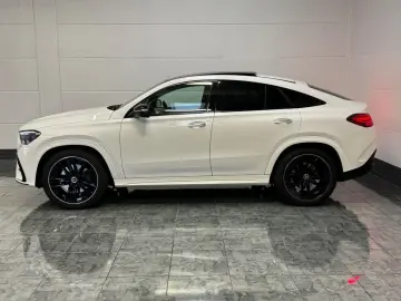 MERCEDES-BENZ GLE 300 d 4Matic Coupe AMG Pano 360 Kamera