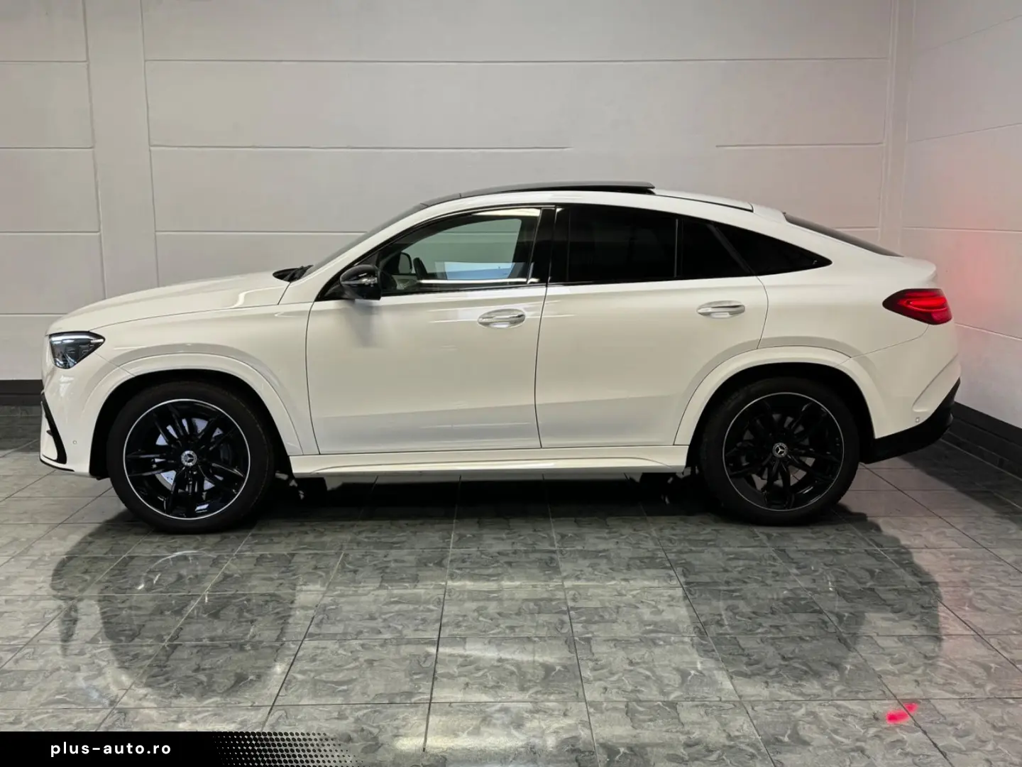 MERCEDES-BENZ GLE 300 d 4Matic Coupe AMG Pano 360 Kamera