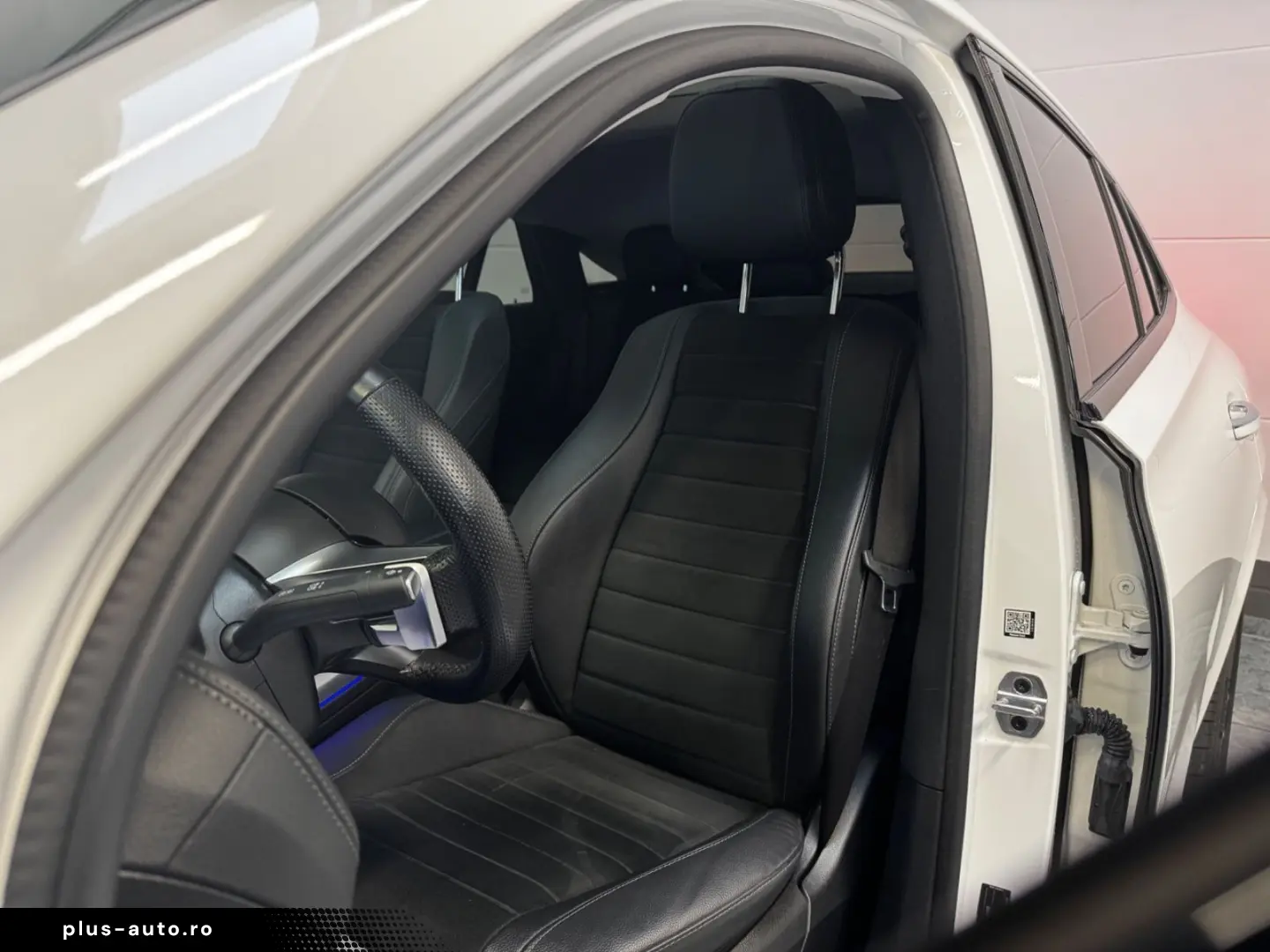 MERCEDES-BENZ GLE 300 d 4Matic Coupe AMG Pano 360 Kamera