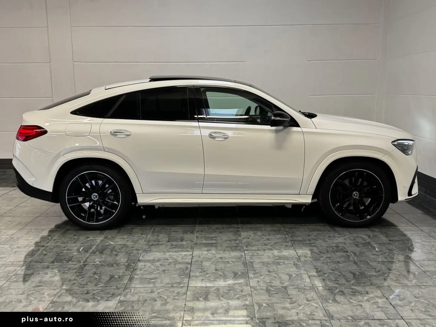 MERCEDES-BENZ GLE 300 d 4Matic Coupe AMG Pano 360 Kamera
