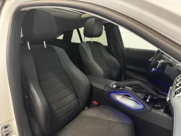 MERCEDES-BENZ GLE 300 d 4Matic Coupe AMG Pano 360 Kamera