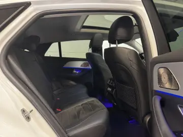 MERCEDES-BENZ GLE 300 d 4Matic Coupe AMG Pano 360 Kamera