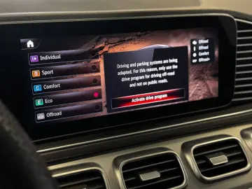 MERCEDES-BENZ GLE 300 d 4Matic Coupe AMG Pano 360 Kamera