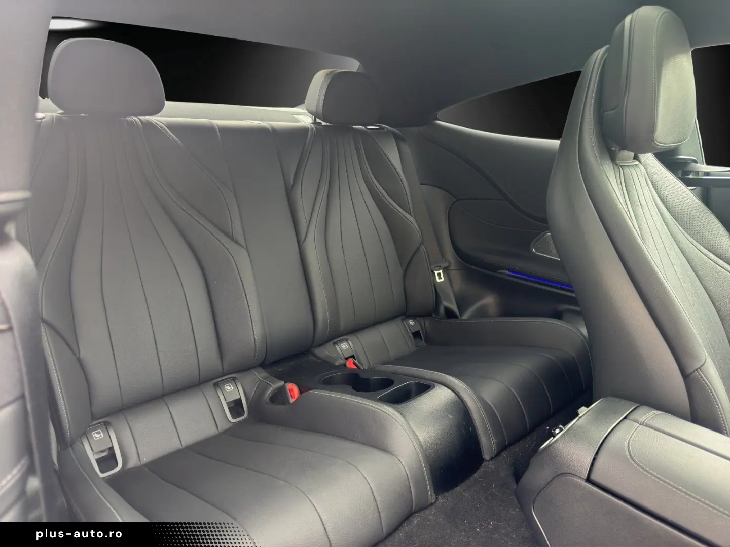 MERCEDES-BENZ CLE300 4M AMG AdvPlus DISTRO Pano MLED&hellip;