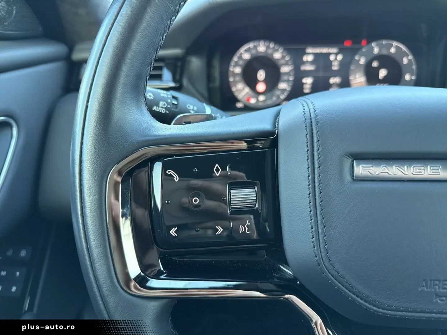 LAND ROVER Range Rover Velar P400 Autobiography PANO ACC