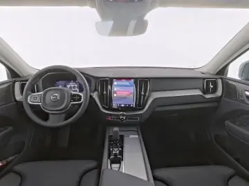 VOLVO XC60 Plus Dark AWD