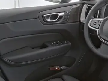 VOLVO XC60 Plus Dark AWD