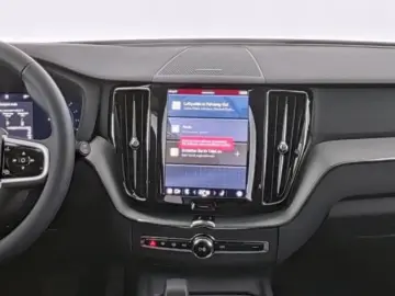 VOLVO XC60 Plus Dark AWD
