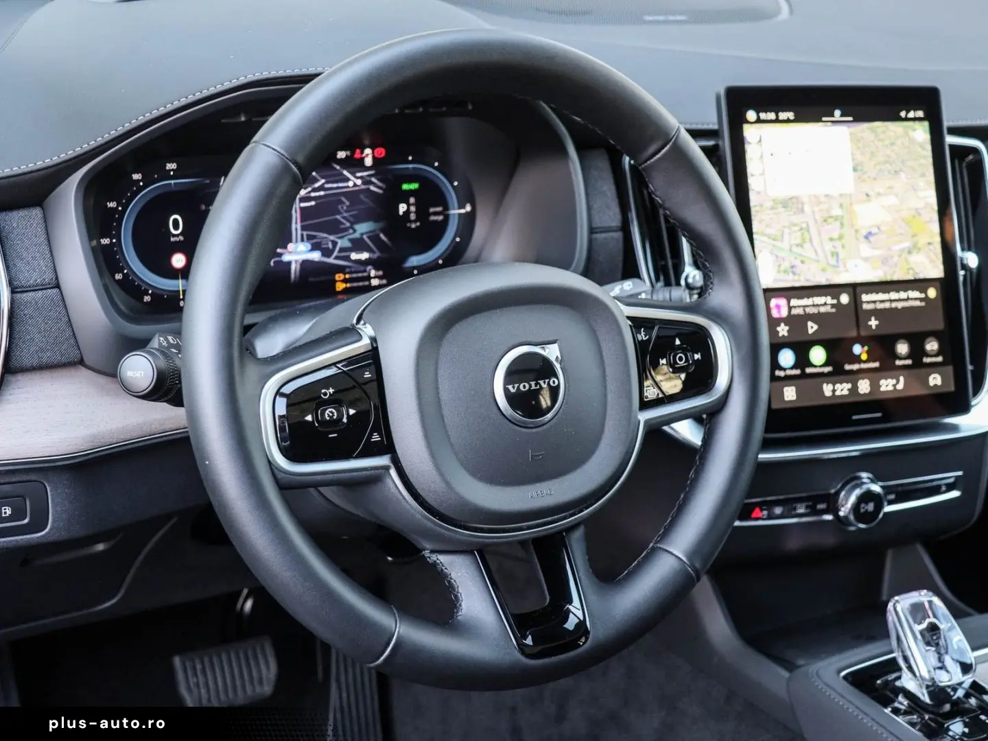 VOLVO XC90 T8 AWD Plus Bright NP 97.130 -  HUD PANO 36