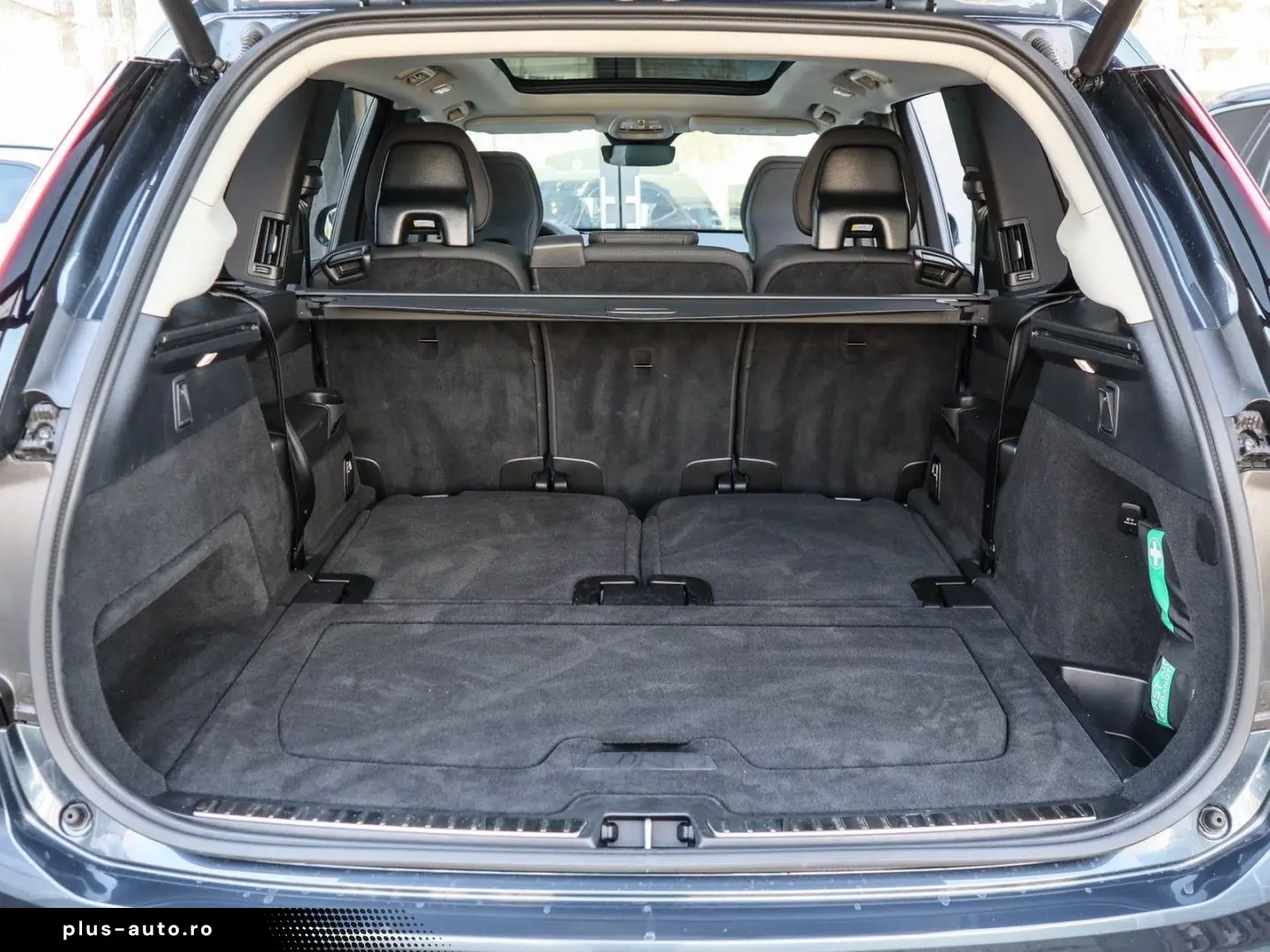 VOLVO XC90 T8 AWD Plus Bright NP 97.130 -  HUD PANO 36