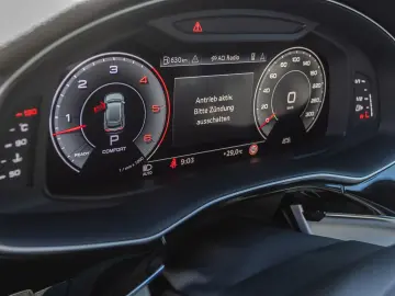 AUDI Q8 S line 50TDI Navi Matrix HuD Standhzg Panoram