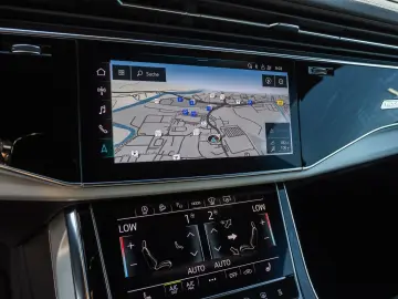 AUDI Q8 S line 50TDI Navi Matrix HuD Standhzg Panoram