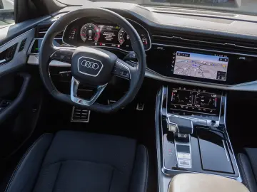 AUDI Q8 S line 50TDI Navi Matrix HuD Standhzg Panoram