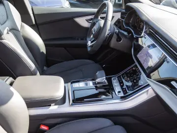 AUDI Q8 S line 50TDI Navi Matrix HuD Standhzg Panoram