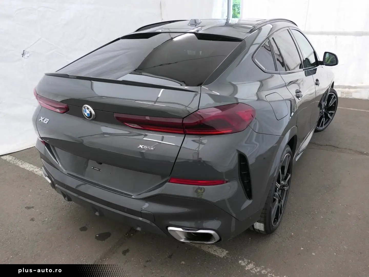BMW X6 xDrive30d M Sport 22  PANO AHK StHzg Massage