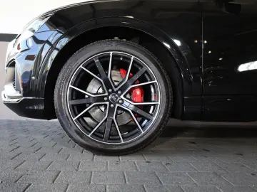 AUDI SQ8 TFSI quattro 360  PANO 4xSHZ B&O AIR AHK R22