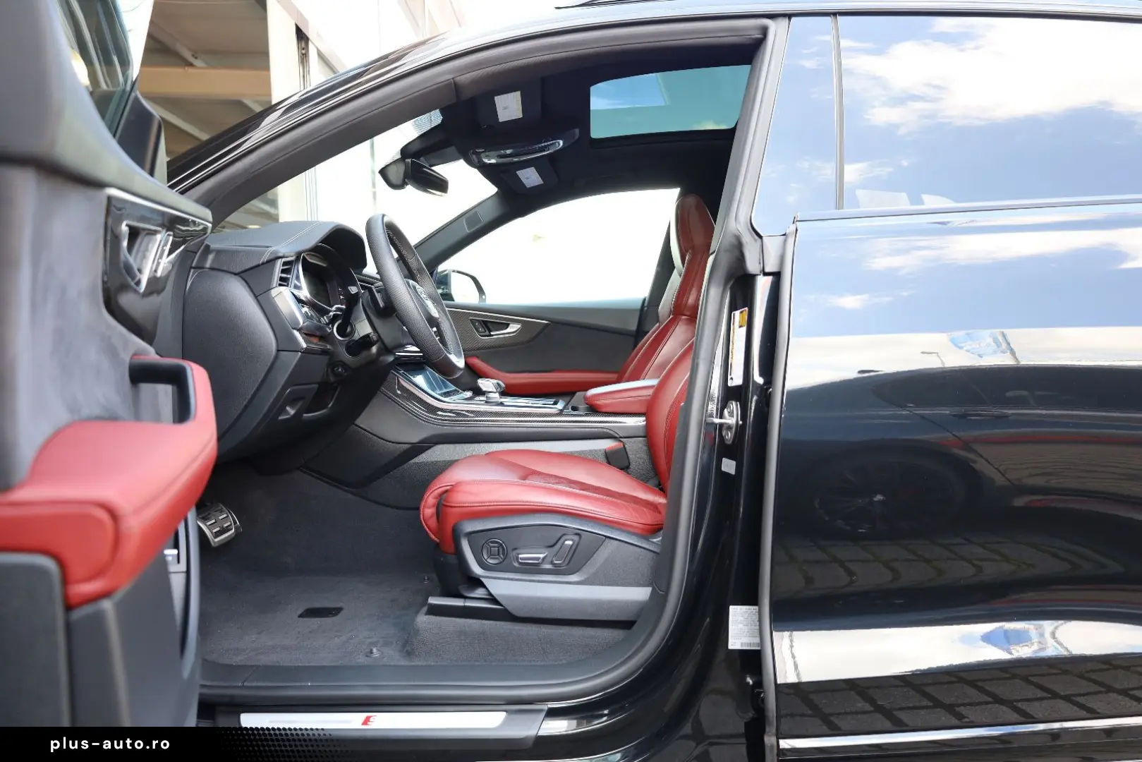 AUDI SQ8 TFSI quattro 360  PANO 4xSHZ B&O AIR AHK R22