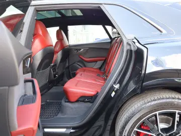 AUDI SQ8 TFSI quattro 360  PANO 4xSHZ B&O AIR AHK R22