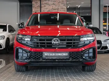 VW Touareg 3.0 TDI 4M R-LINE MATRIX PANO ACC AHK