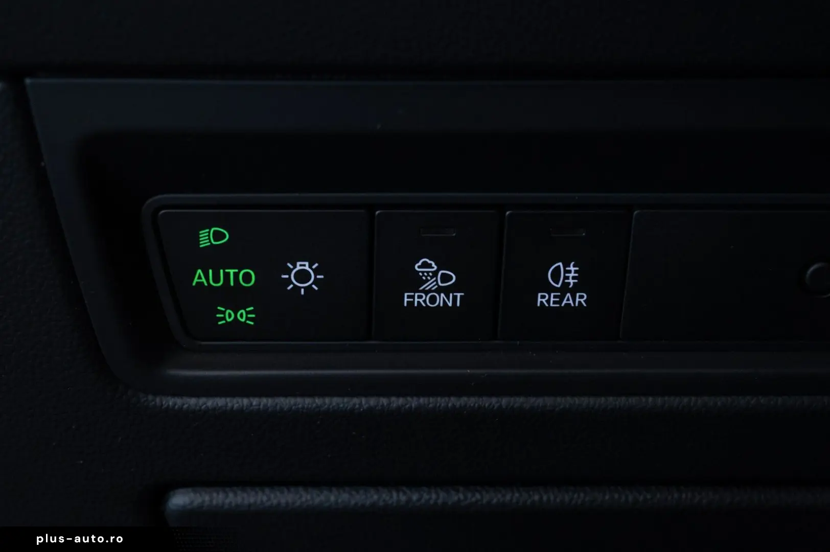 VW Touareg 3.0 TDI 4M R-LINE MATRIX PANO ACC AHK