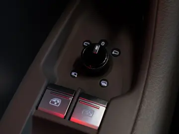 AUDI S6 Avant 3.0 TDI quattro S-SITZE PANO B&O STDHZ