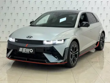 HYUNDAI IONIQ 5 N 609PS 4WD 84kWh Sitz-Paket Panorama