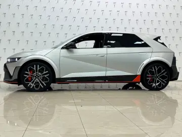 HYUNDAI IONIQ 5 N 609PS 4WD 84kWh Sitz-Paket Panorama