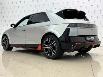 HYUNDAI IONIQ 5 N 609PS 4WD 84kWh Sitz-Paket Panorama