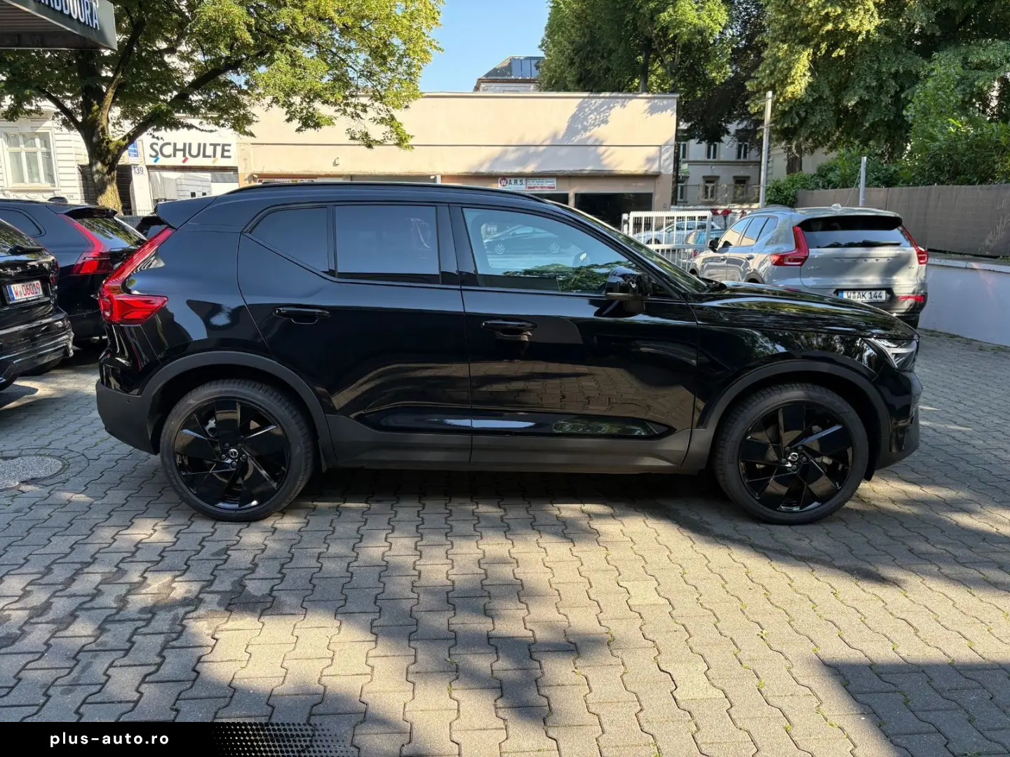 VOLVO EX40 Ultra Black Ed. TWIN Motor AHK PANO 360