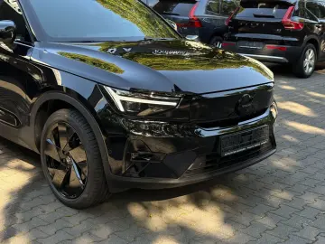 VOLVO EX40 Ultra Black Ed. TWIN Motor AHK PANO 360