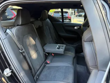 VOLVO EX40 Ultra Black Ed. TWIN Motor AHK PANO 360