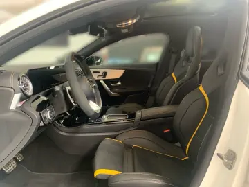 MERCEDES-BENZ AMG CLA 45 S 4M  Coupé  PERF-S MEMO PANO BURM