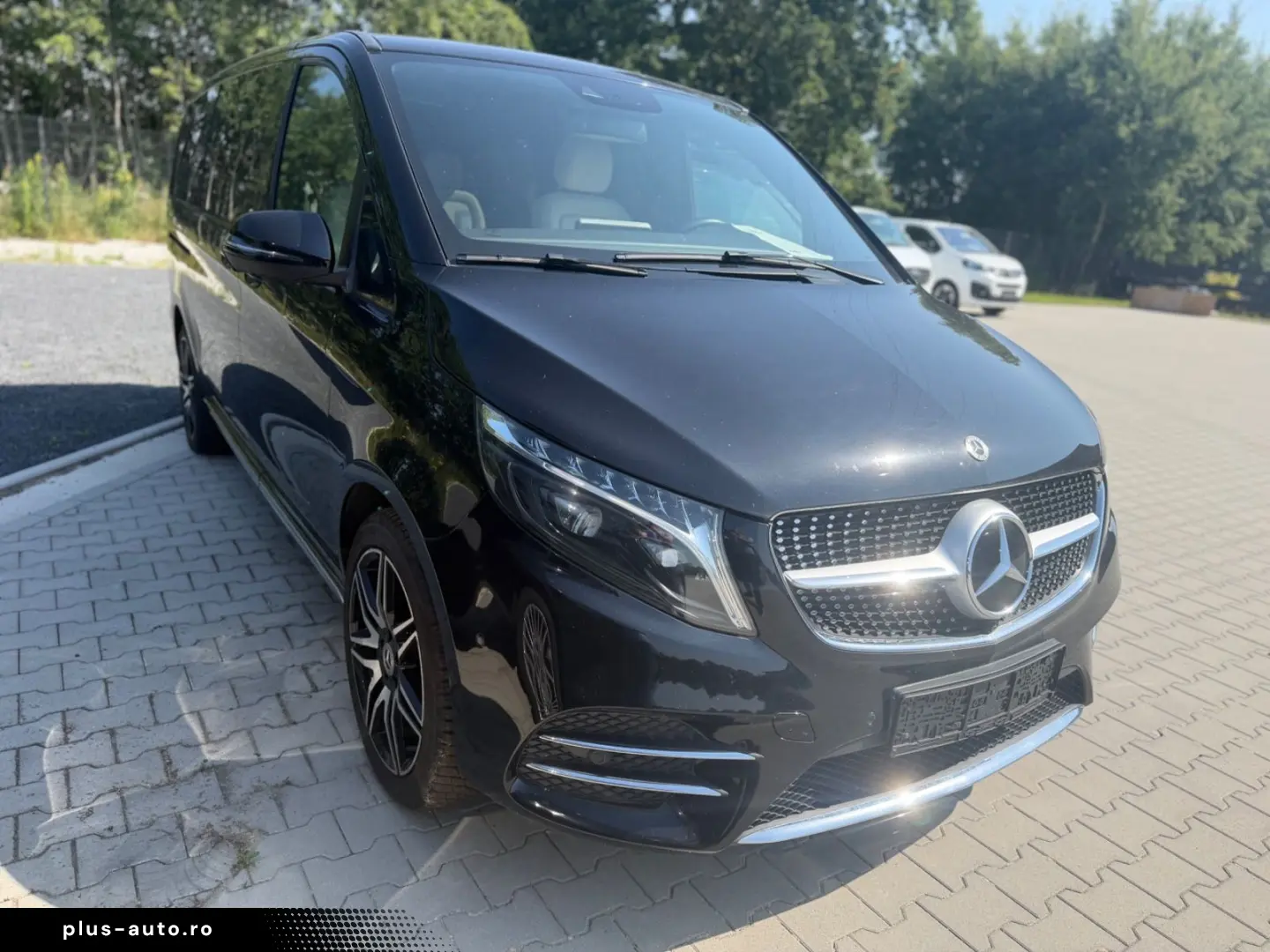 MERCEDES-BENZ V300d 4M Lang AMG -7S-2xEl.Tür-Pano-360K-19Zo