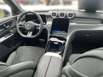 MERCEDES-BENZ GLC 450 d 4M AMG Burm HA-Lenkung Pano …