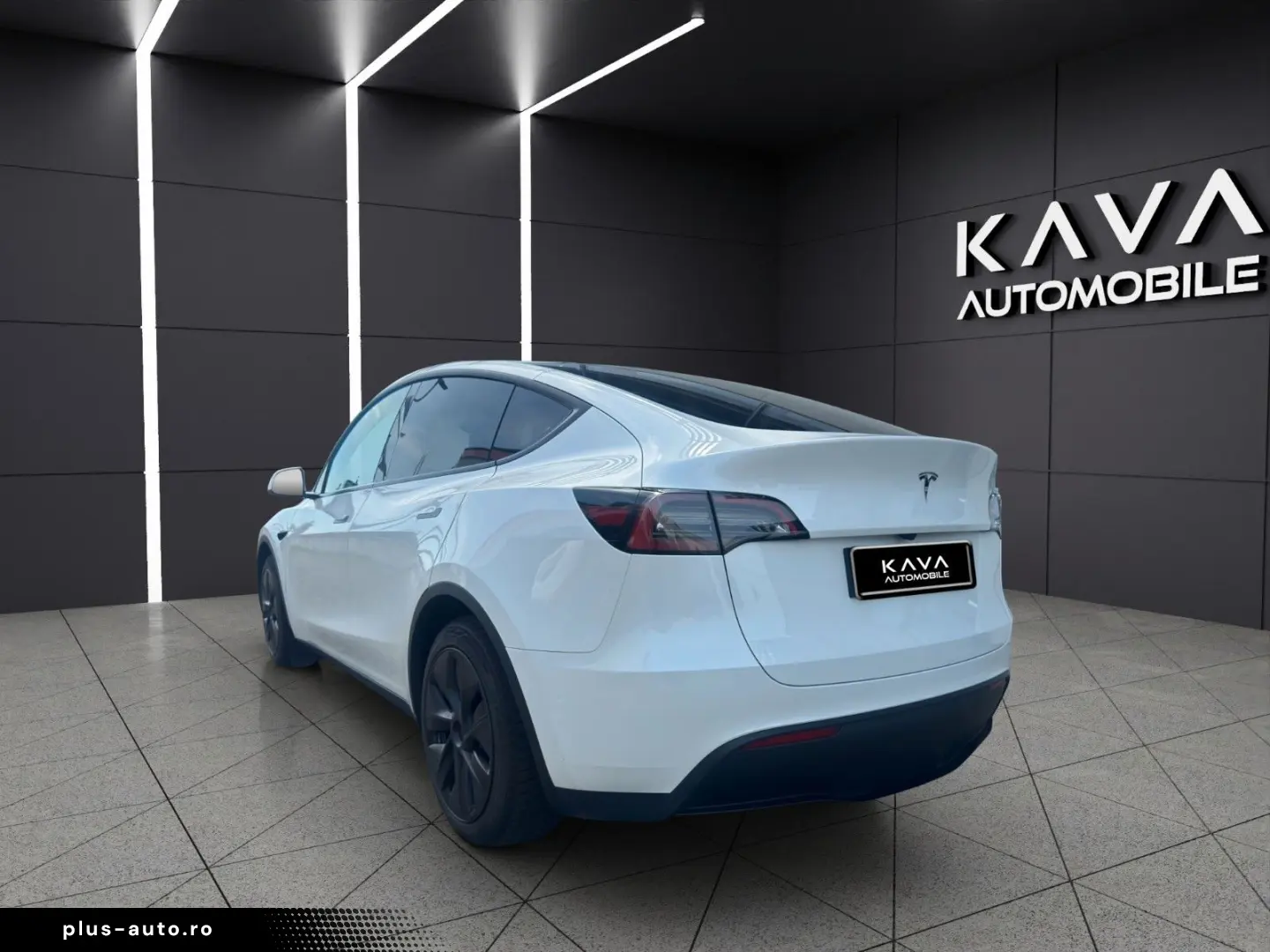 TESLA Model Y  RWD ACC Autopilot Pano Kamera Leder Dab