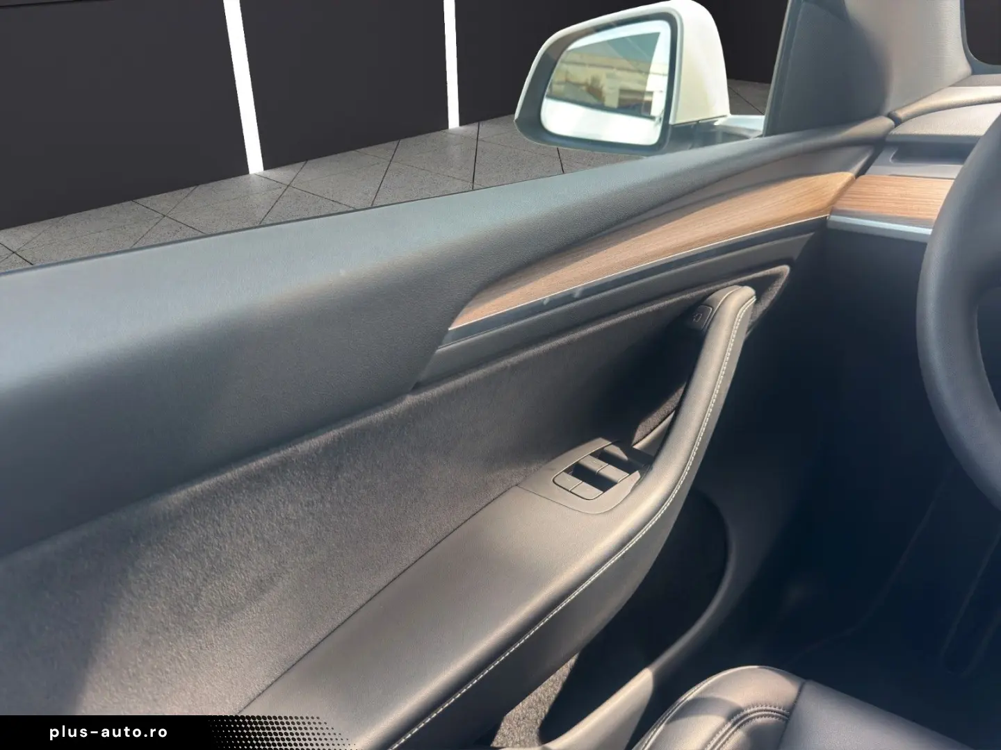 TESLA Model Y  RWD ACC Autopilot Pano Kamera Leder Dab