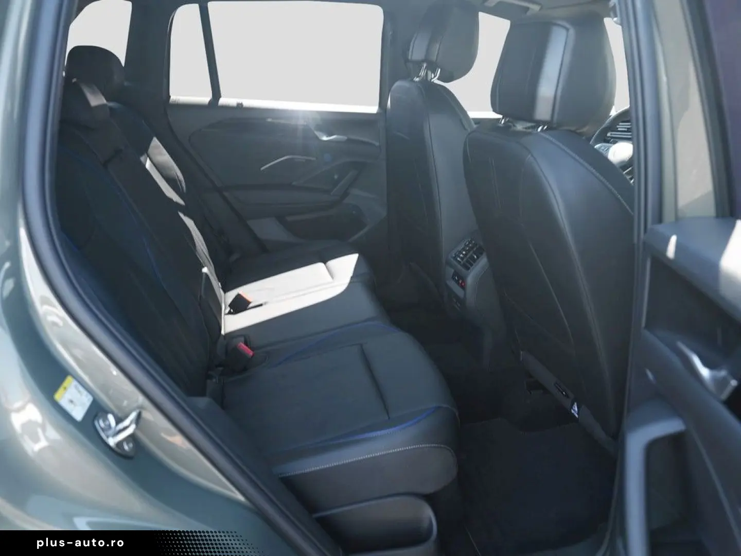 VW Tiguan 2.0 TDI DSG R-Line 4Mo AHK Pano RFK Leder
